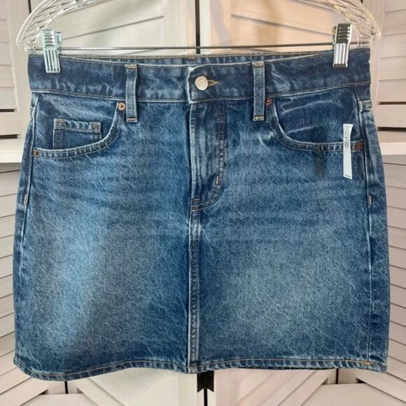 Old Navy Dresses & Skirts - NEW OLD NAVY SKIRT